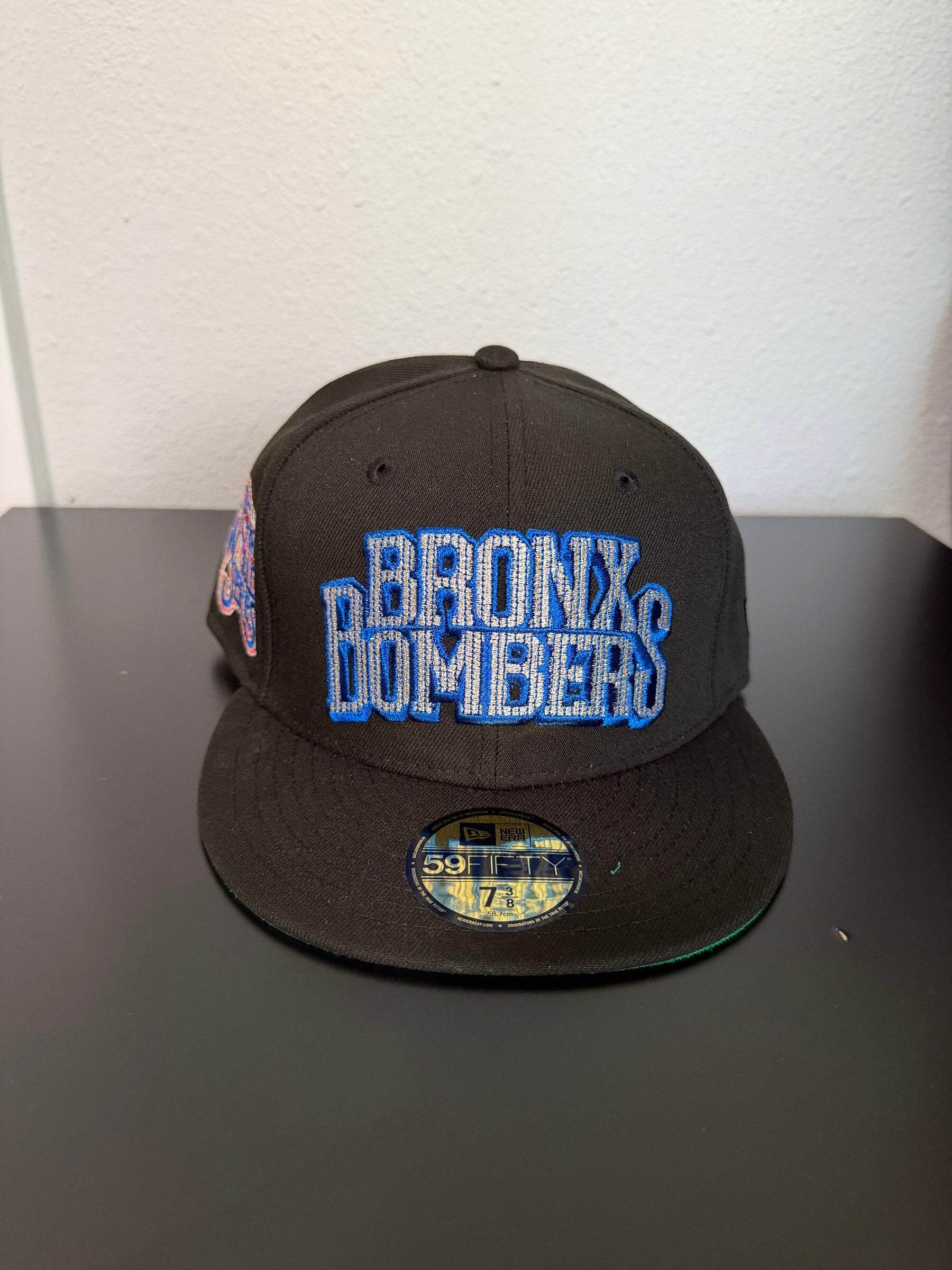 New York Yankees Bronx Bombers New Era 59FIFTY, black crown with pinstripe front embroidery, front