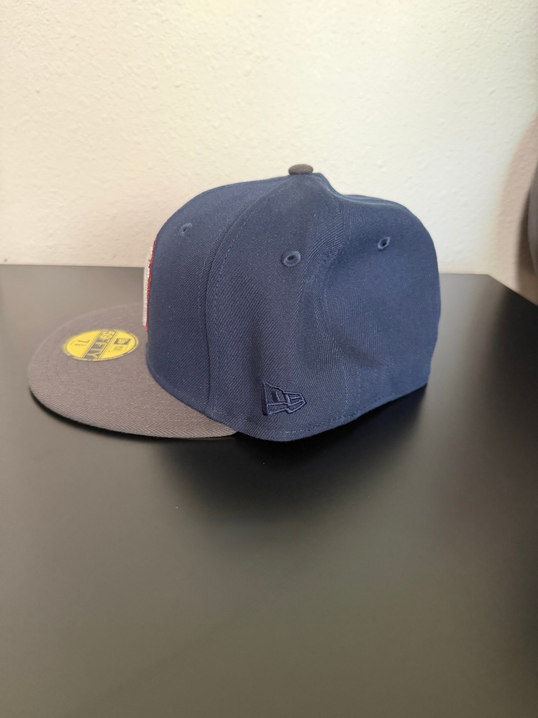 Left panel with tonal New Era flag